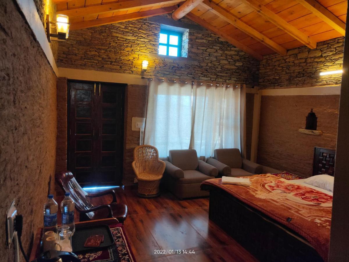 Meraki Huts Pauri Bagian luar foto