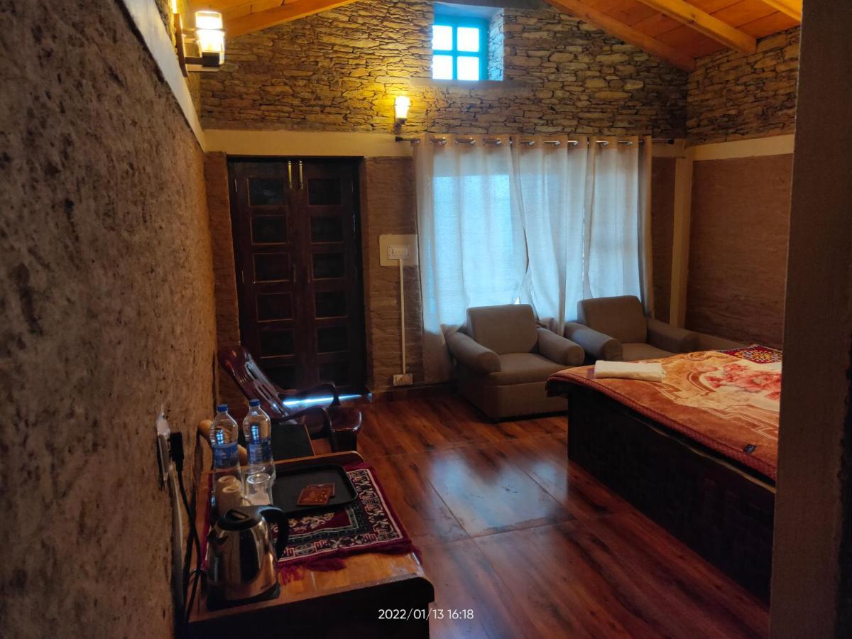 Meraki Huts Pauri Bagian luar foto