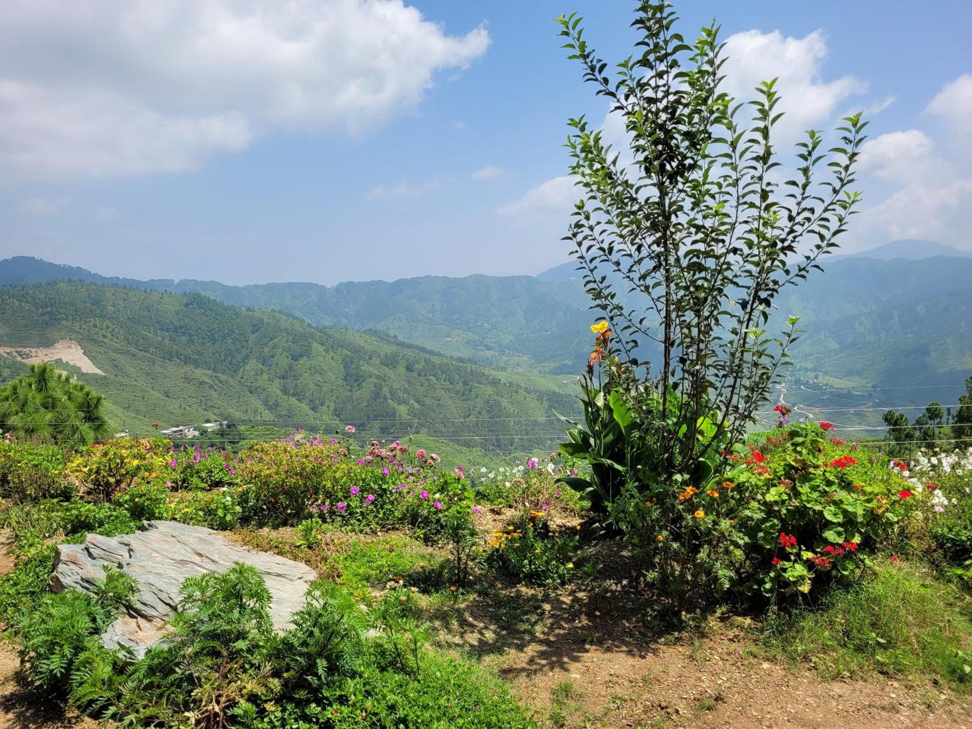 Meraki Huts Pauri Bagian luar foto
